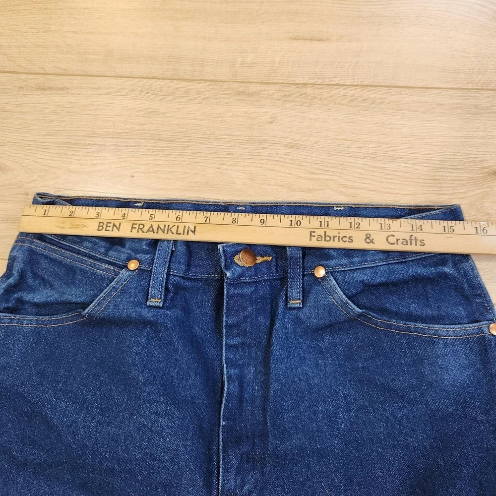 Wrangler 13MWZ Jeans Mens 33x33 Blue Dark Wash Cowboy Cut Straight Denim‎